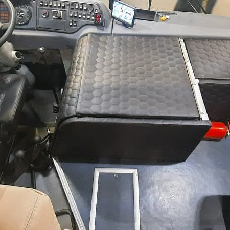 Автокемпер 120210-06 на базе ПАЗ 3205/3206 Вездеход- 3 Автокемпер 120210-06 на базе ПАЗ 3205/3206 Вездеход- 3